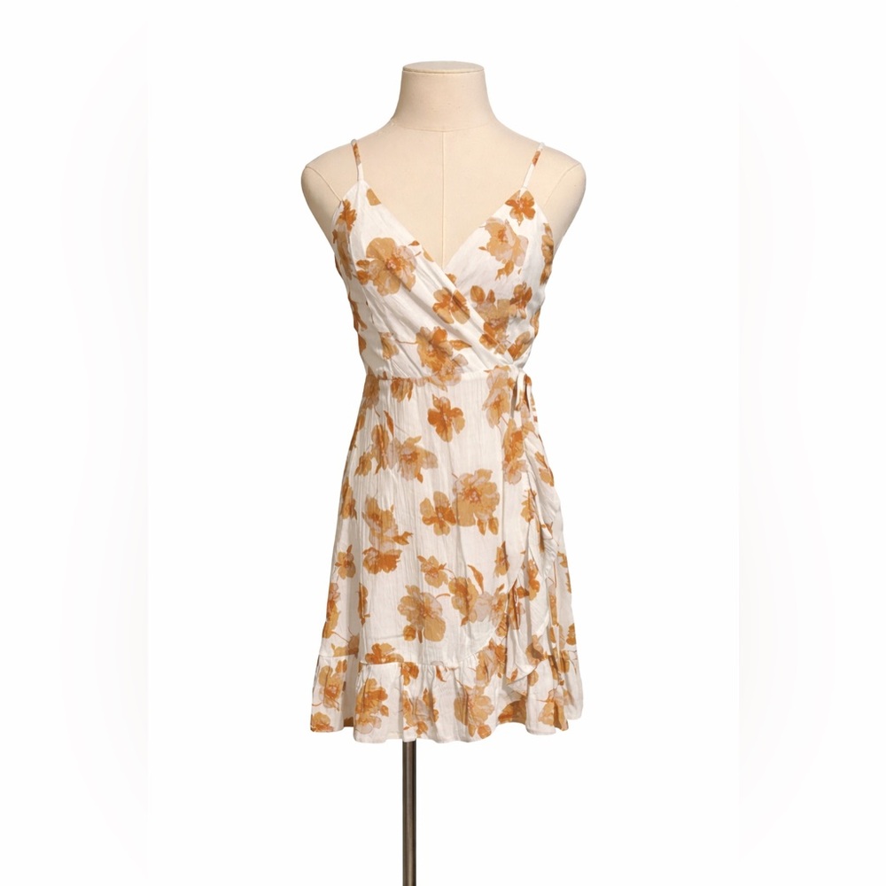 Altar’d State Floral Wrap Mini Dress XS 🤍🌼 Boho Cottagecore Ruffle - Picture 1 of 1